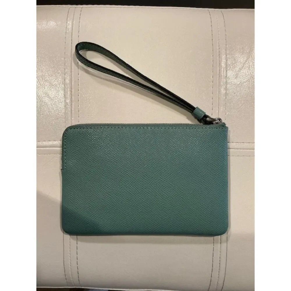 Coach Corner Gray/Blue crossgrain leather Silver Hardware Wristlet ***
